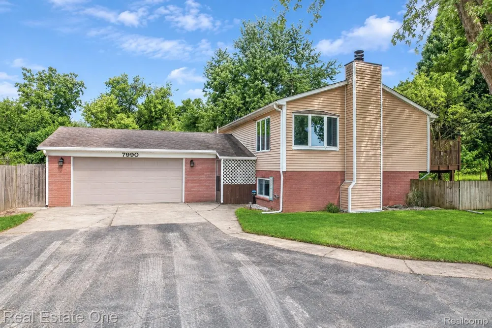 7990 Tower Road Salem Township, MI 48178