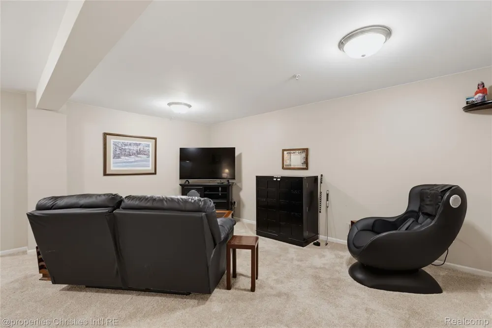 35104 Emma Circle Commerce Charter Township, MI 48390