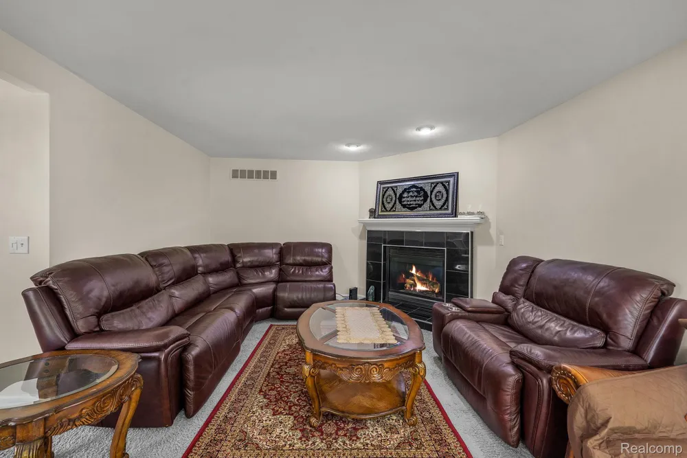 26923 Pepperwood Drive Woodhaven City, MI 48183