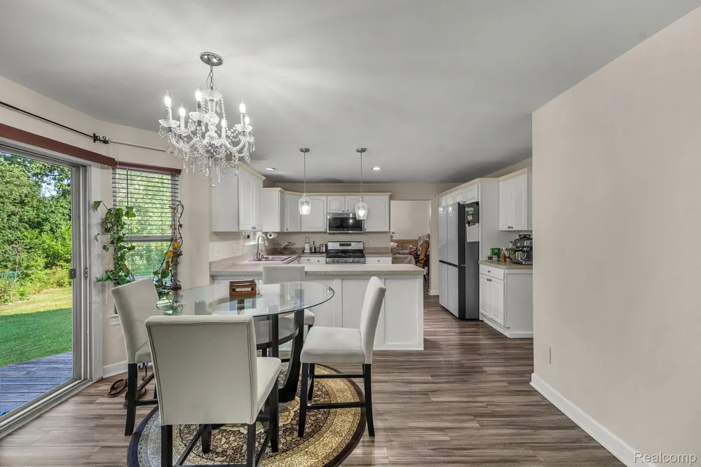 26923 Pepperwood Drive Woodhaven City, MI 48183