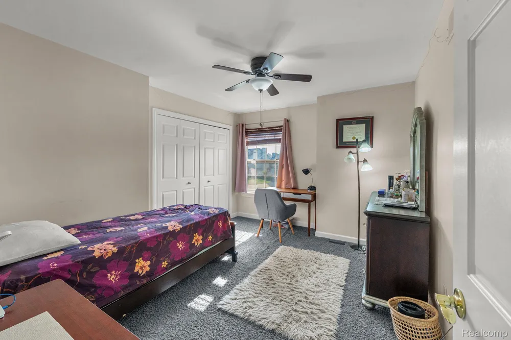 26923 Pepperwood Drive Woodhaven City, MI 48183