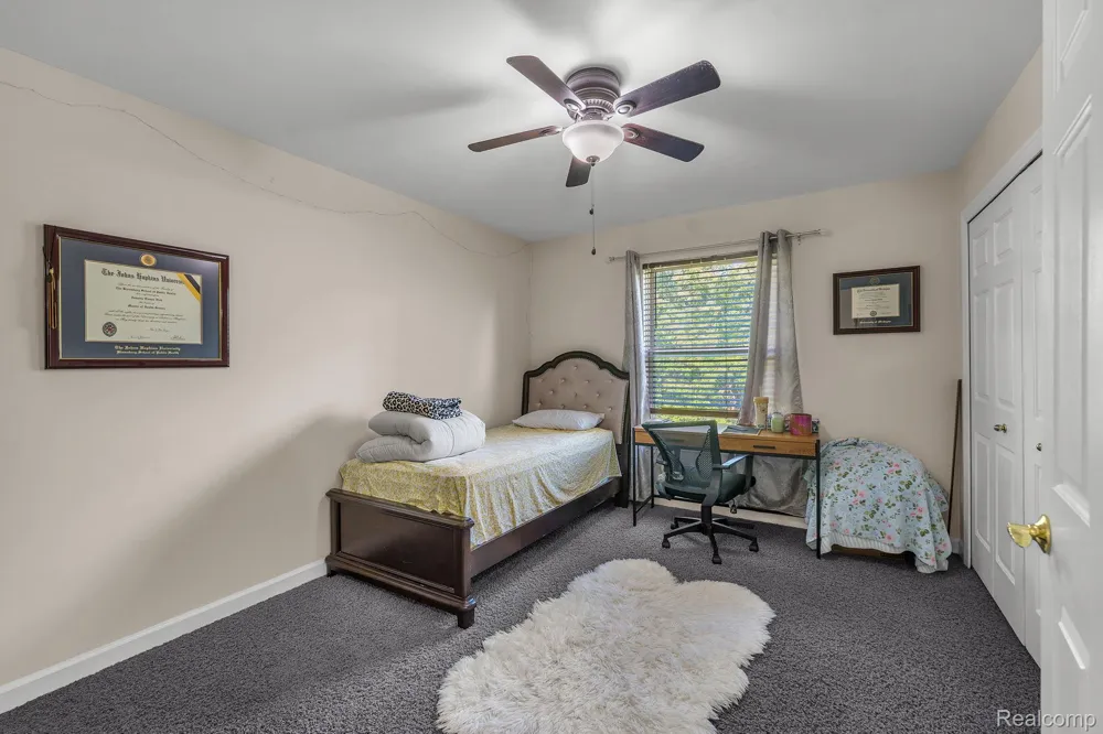 26923 Pepperwood Drive Woodhaven City, MI 48183