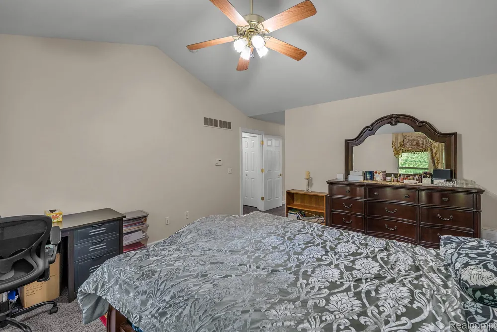 26923 Pepperwood Drive Woodhaven City, MI 48183