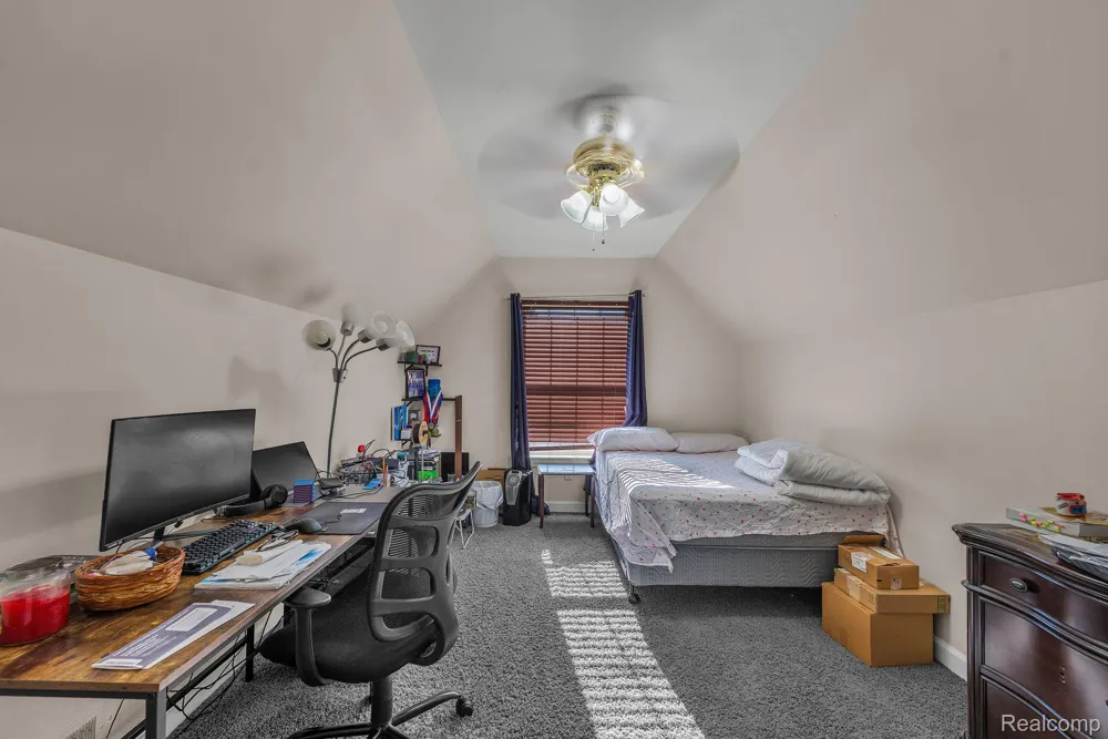 26923 Pepperwood Drive Woodhaven City, MI 48183