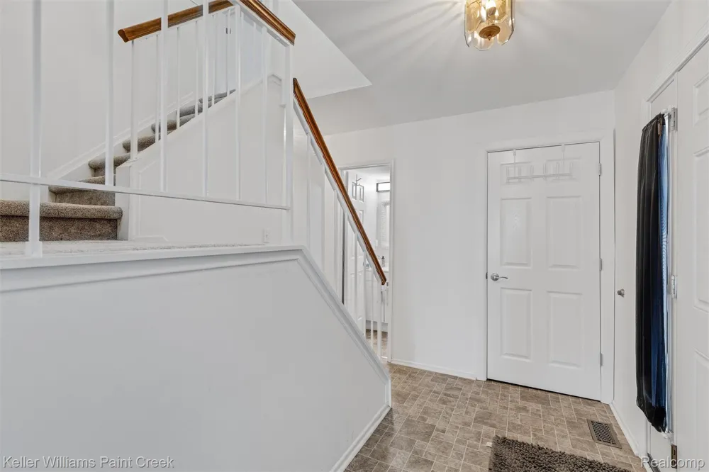 21110 E Glen Haven Circle Novi City, MI 48167