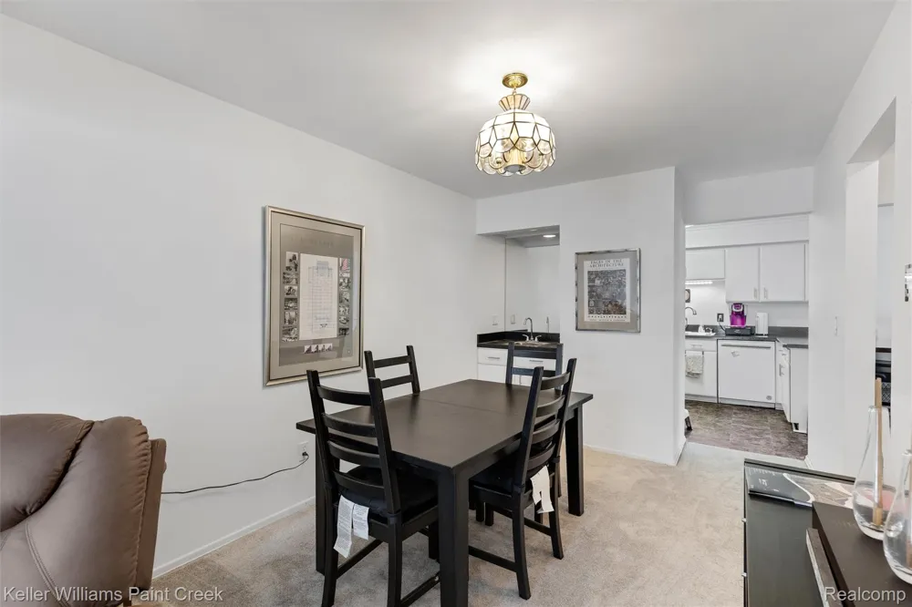 21110 E Glen Haven Circle Novi City, MI 48167