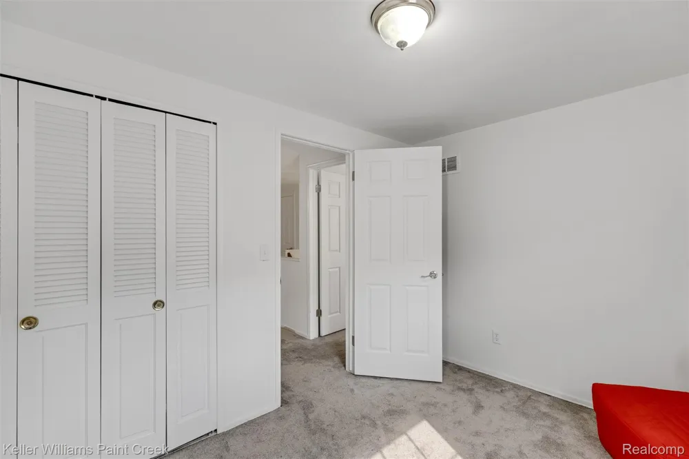 21110 E Glen Haven Circle Novi City, MI 48167