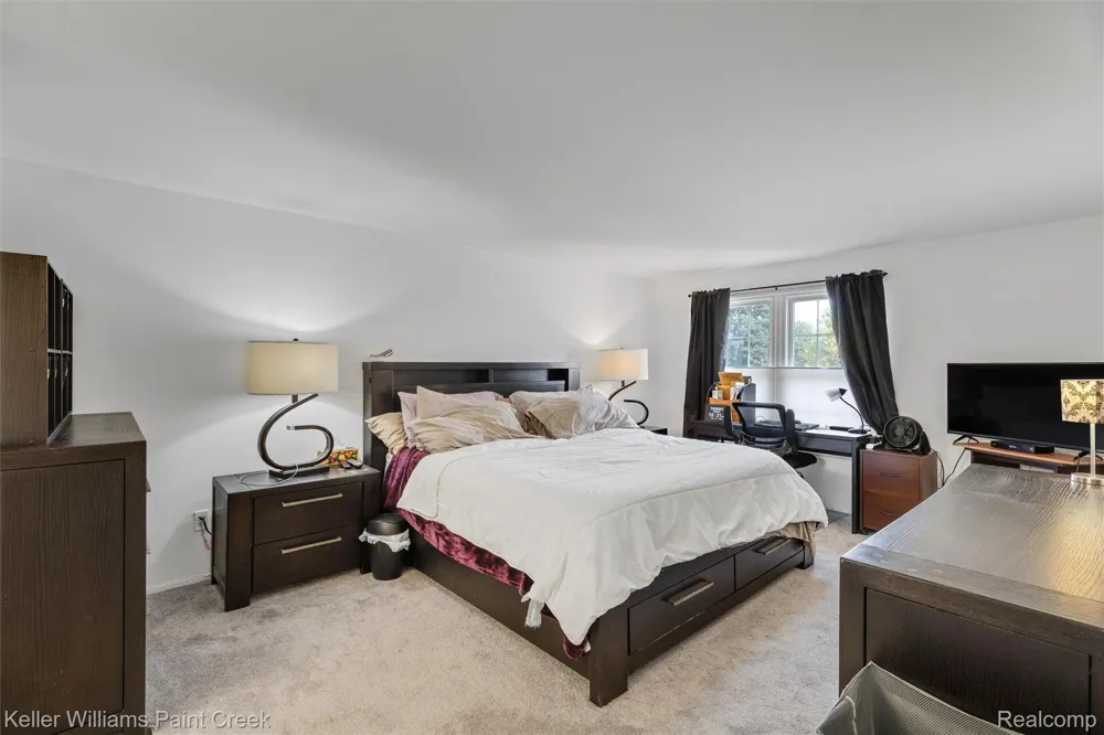 21110 E Glen Haven Circle Novi City, MI 48167