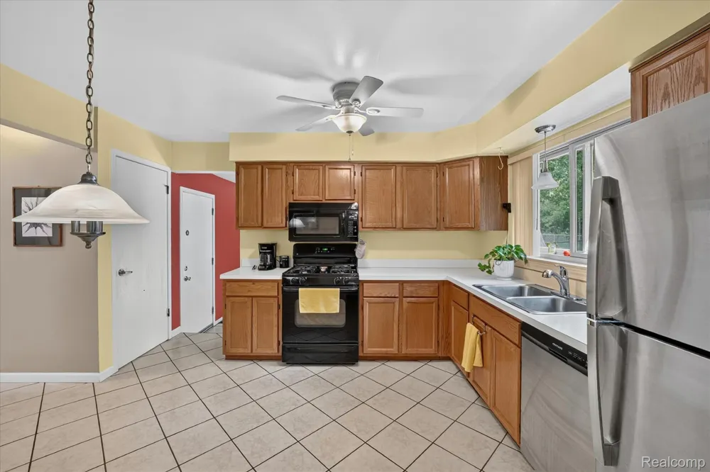 22757 Forestbrook Lane Brownstown Charter Township, MI 48134