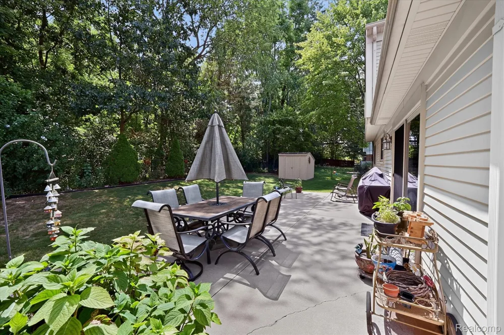 22757 Forestbrook Lane Brownstown Charter Township, MI 48134