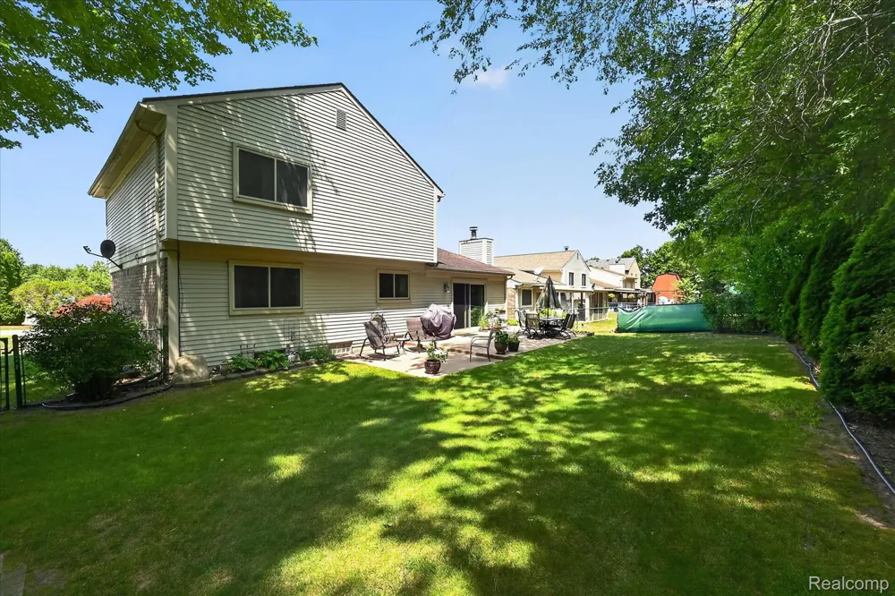 22757 Forestbrook Lane Brownstown Charter Township, MI 48134