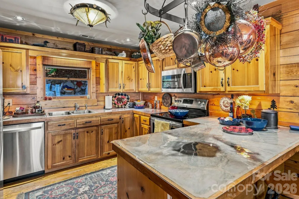 155 Hickory Nut Lane Lake Lure, NC 28746
