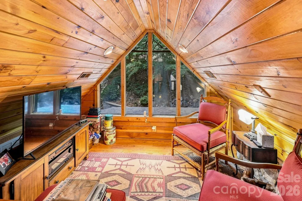 155 Hickory Nut Lane Lake Lure, NC 28746
