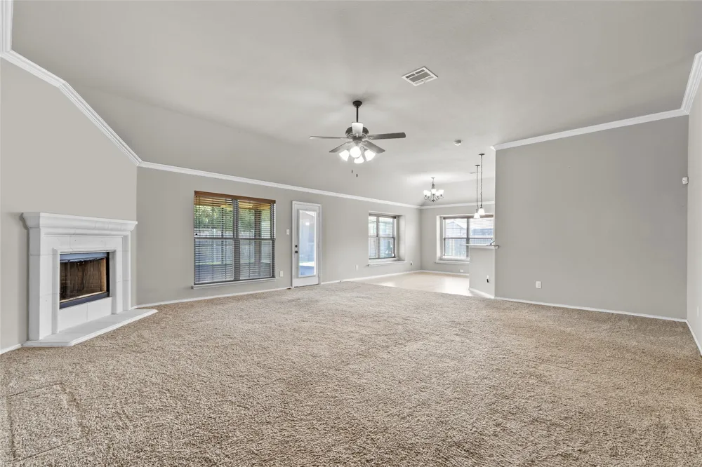 915 Sage Meadow Drive Glenn Heights, TX 75154
