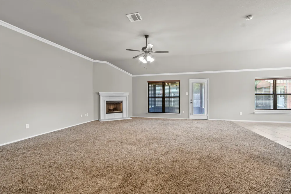 915 Sage Meadow Drive Glenn Heights, TX 75154