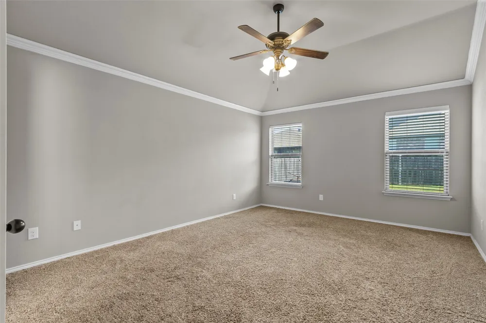 915 Sage Meadow Drive Glenn Heights, TX 75154