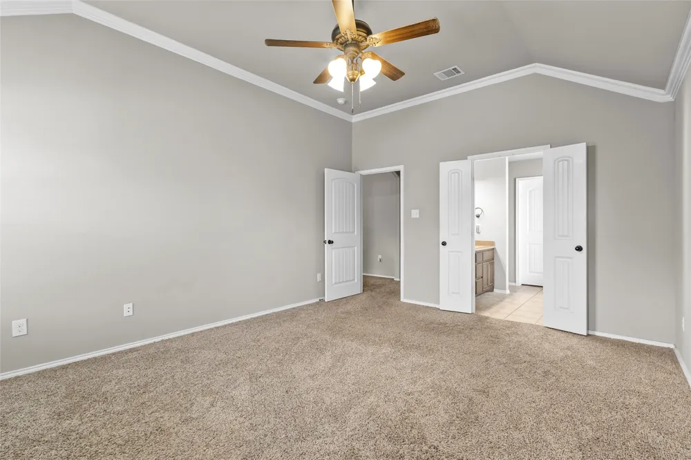 915 Sage Meadow Drive Glenn Heights, TX 75154