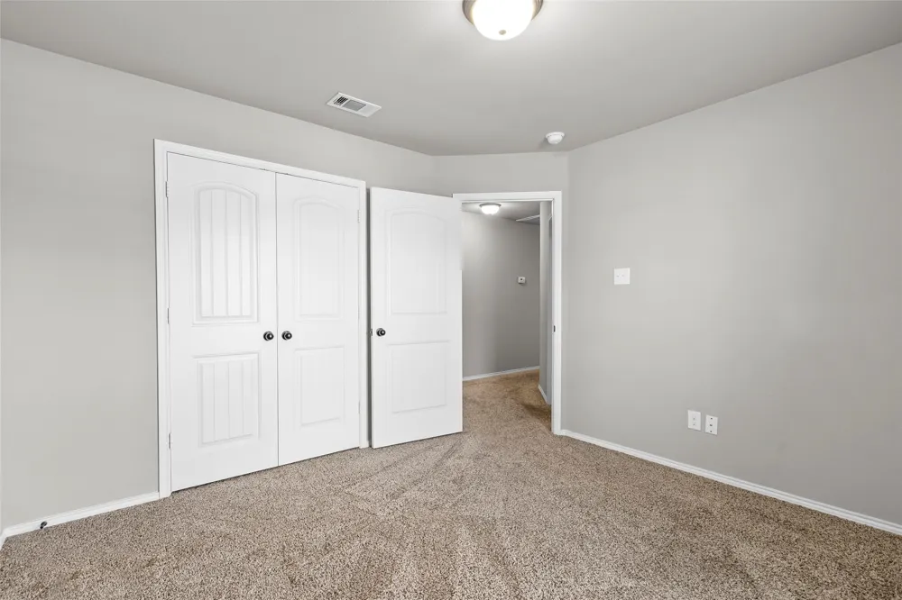 915 Sage Meadow Drive Glenn Heights, TX 75154