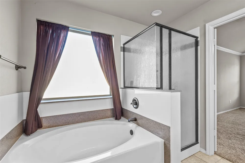 915 Sage Meadow Drive Glenn Heights, TX 75154