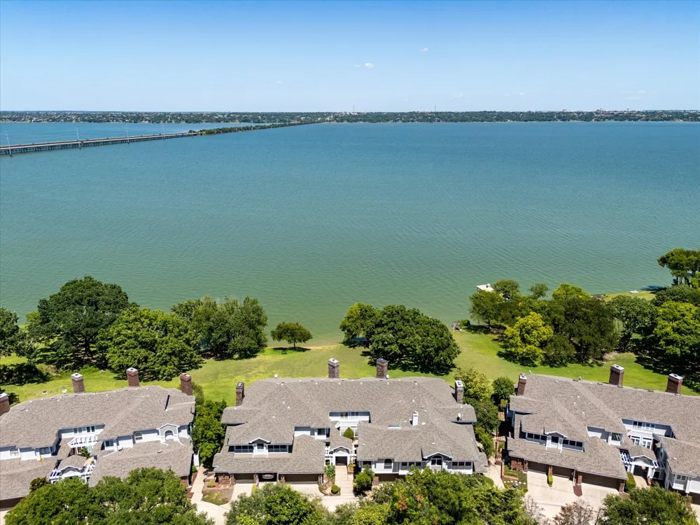 9959 Waterfront Trail Rowlett, TX 75087