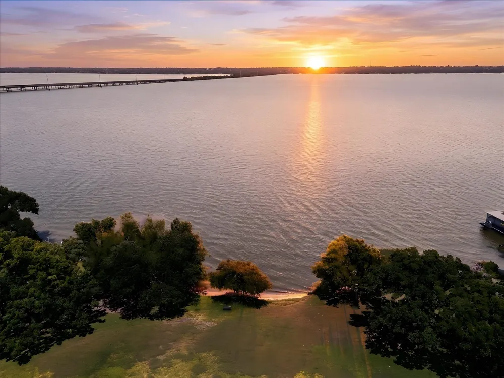 9959 Waterfront Trail Rowlett, TX 75087