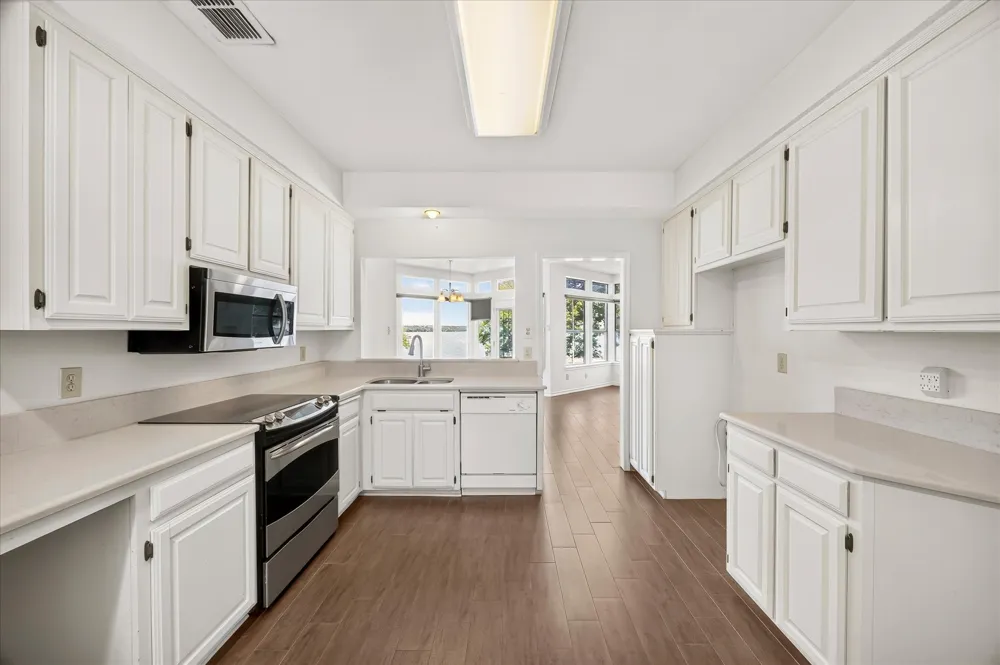 9959 Waterfront Trail Rowlett, TX 75087