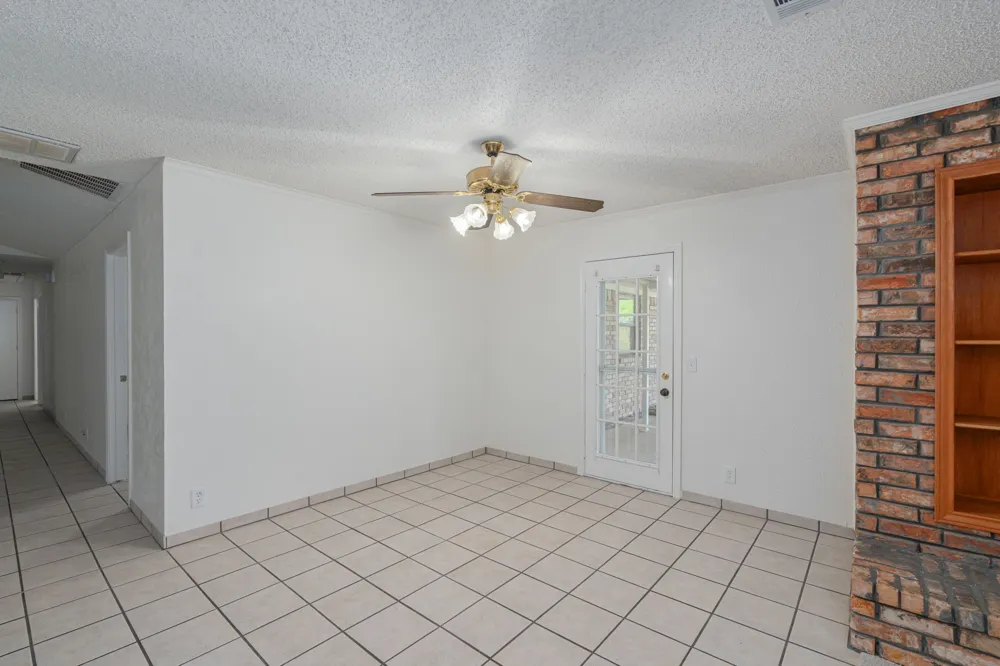 1905 Shady Lane Lucas, TX 75002