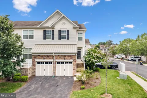 33 CORTLAND PLACE