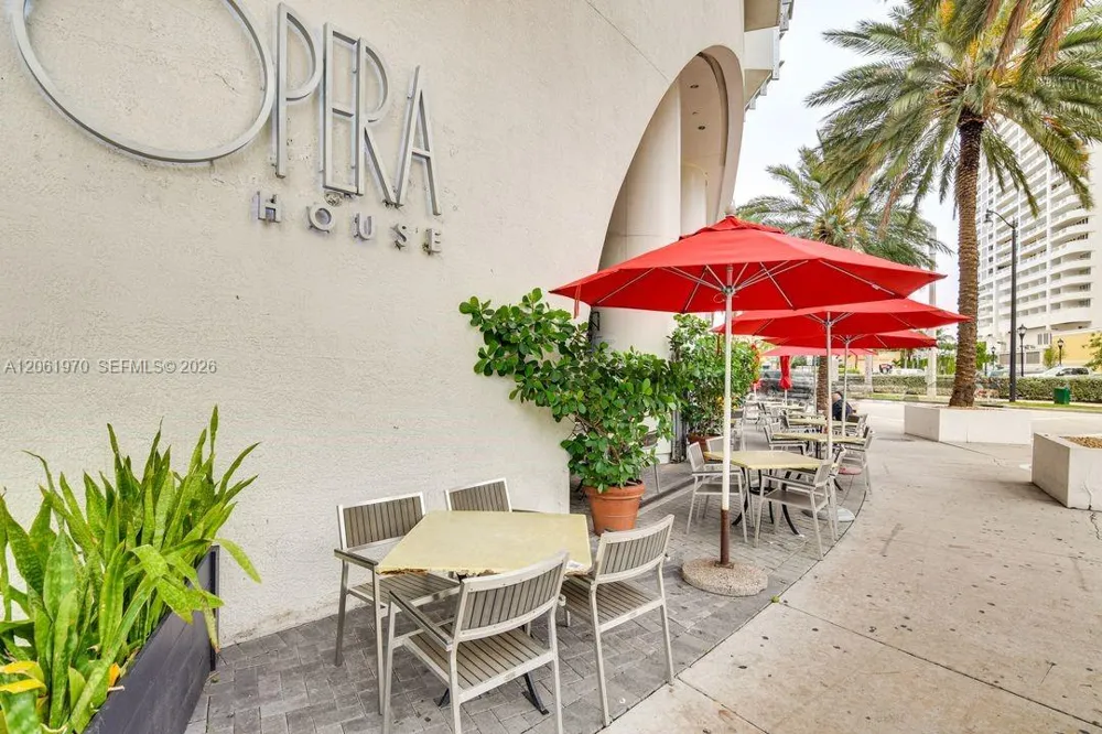 1750 Bayshore Dr #1909 Miami, FL 33132