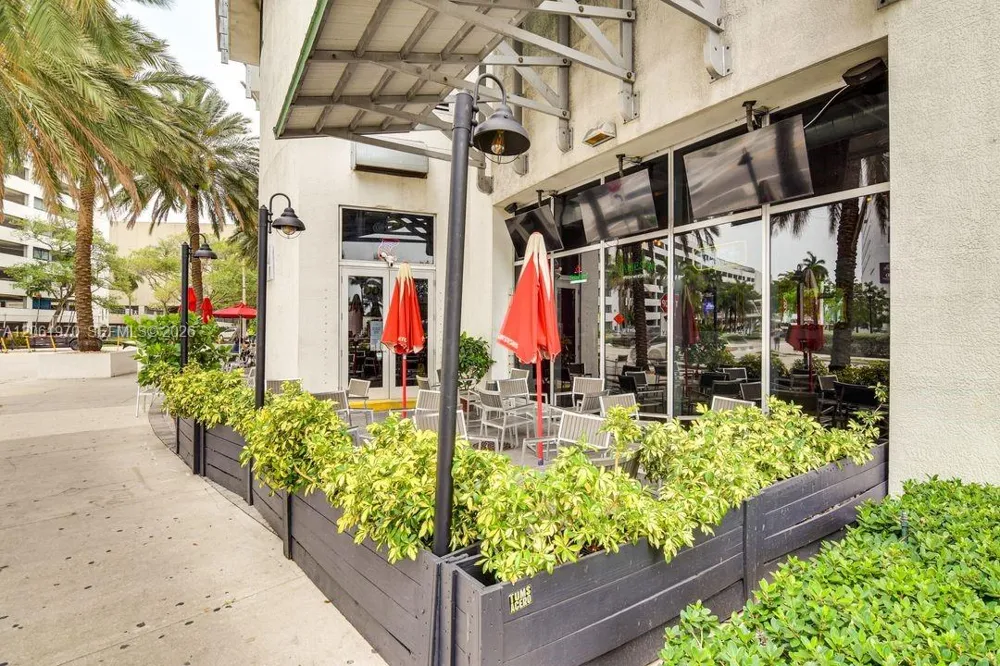 1750 Bayshore Dr #1909 Miami, FL 33132