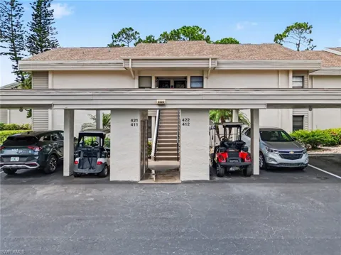 5625 Trailwinds Drive #412