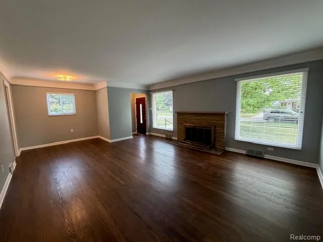 16928 Wetherby Street Beverly Hills Village, MI 48025