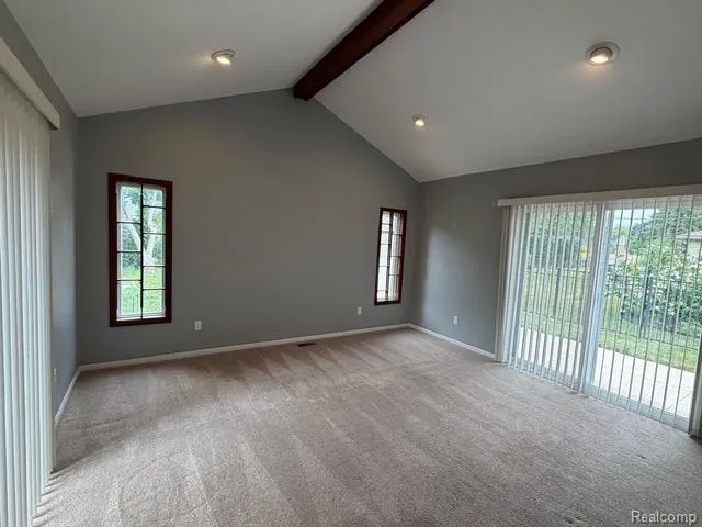 16928 Wetherby Street Beverly Hills Village, MI 48025