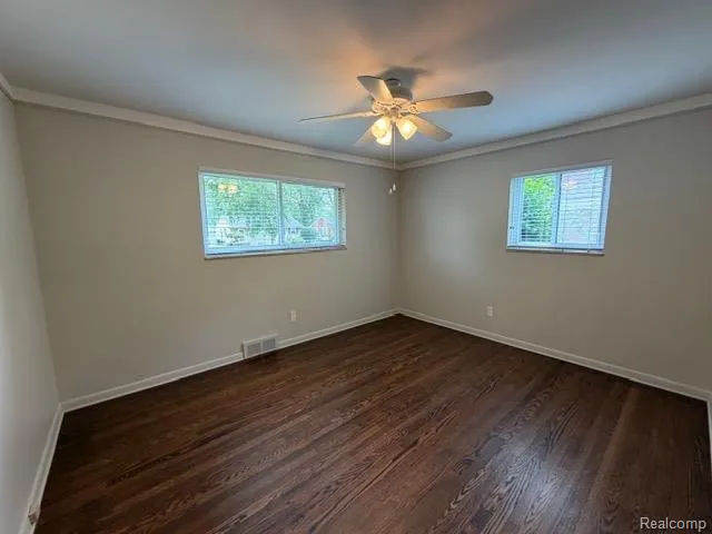 16928 Wetherby Street Beverly Hills Village, MI 48025