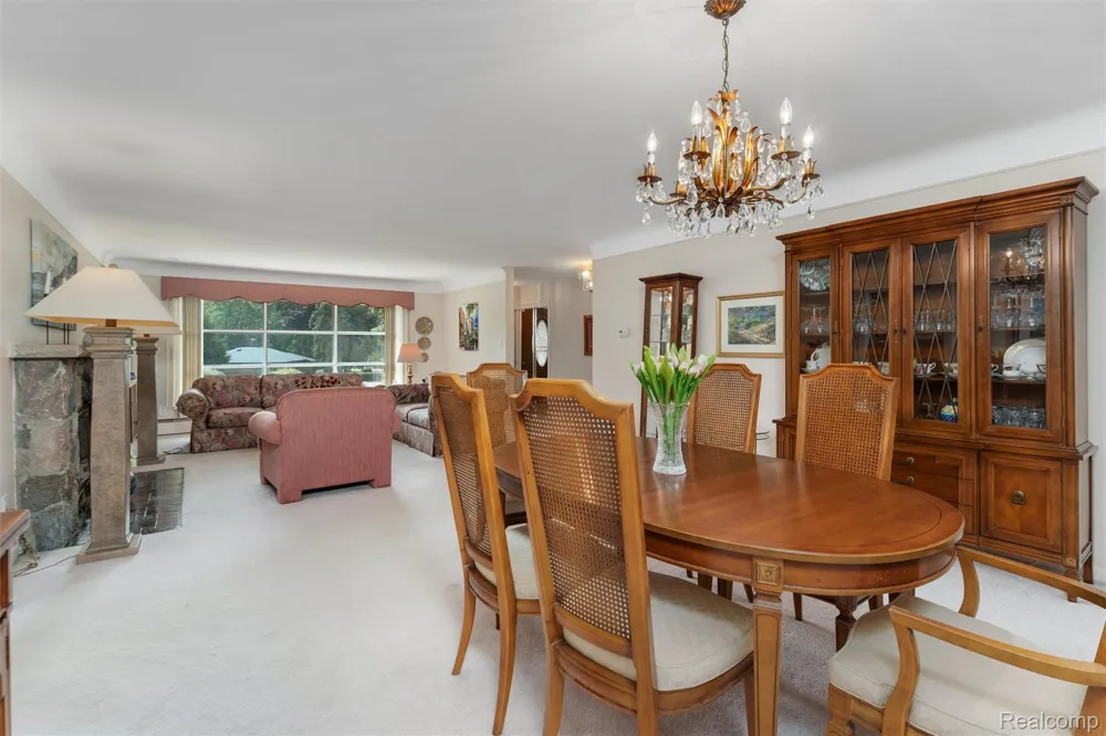 24800 Cromwell Drive Franklin Village, MI 48025