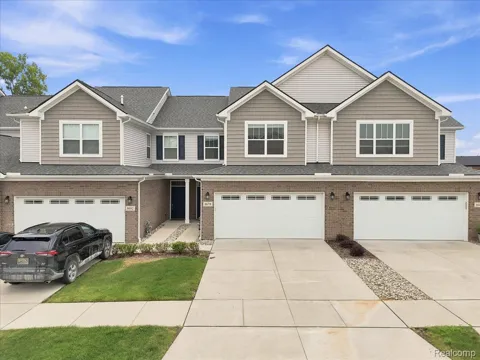 8678 Pioneer Street #9