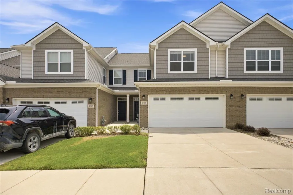 8678 Pioneer Street #9 Washington Township, MI 48094