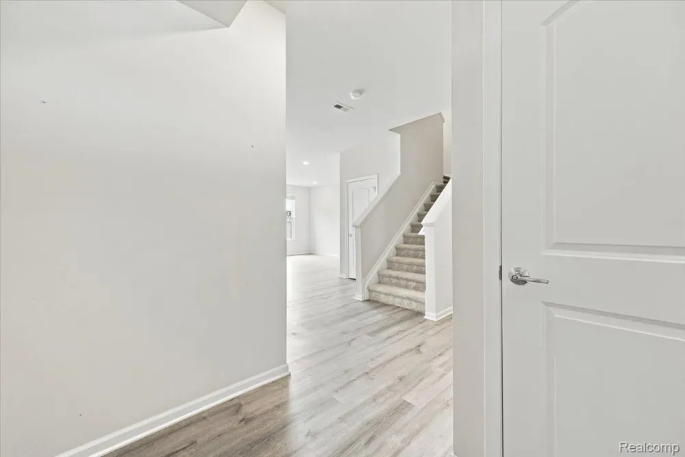8678 Pioneer Street #9 Washington Township, MI 48094