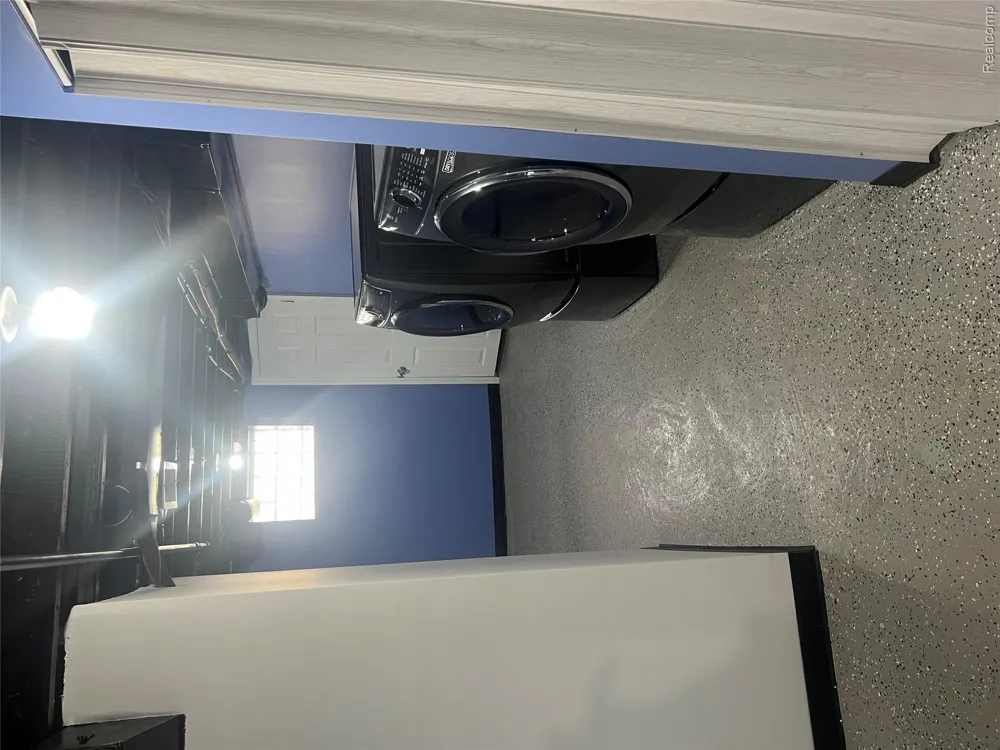59 Eldredge Street Mt Clemens City, MI 48043