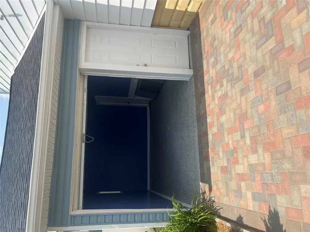 59 Eldredge Street Mt Clemens City, MI 48043