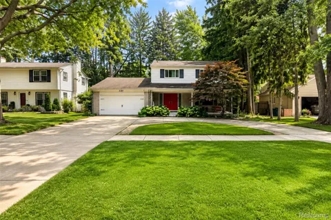 2247 W Maple Road