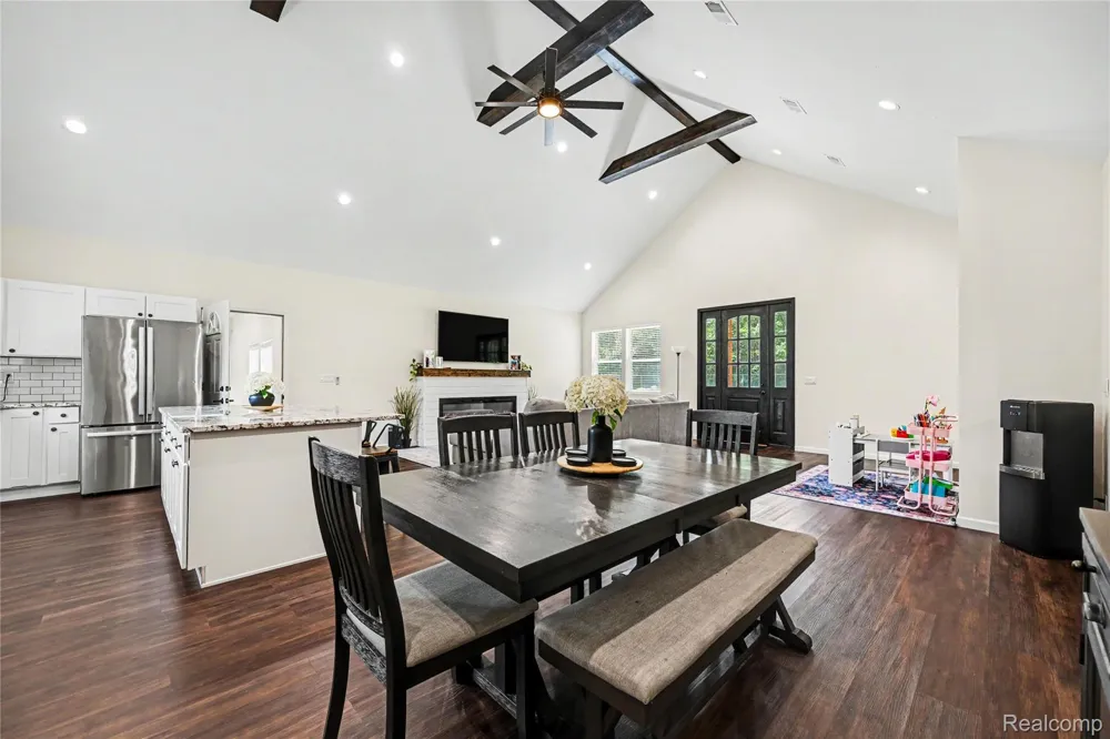 4086 W Commerce Road Milford Charter Township, MI 48380