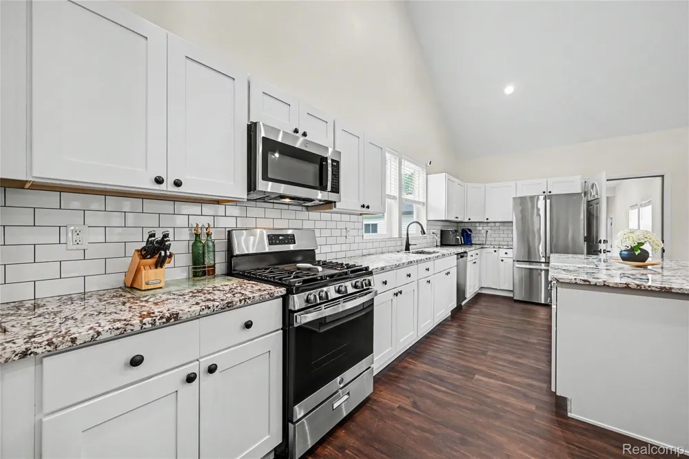 4086 W Commerce Road Milford Charter Township, MI 48380