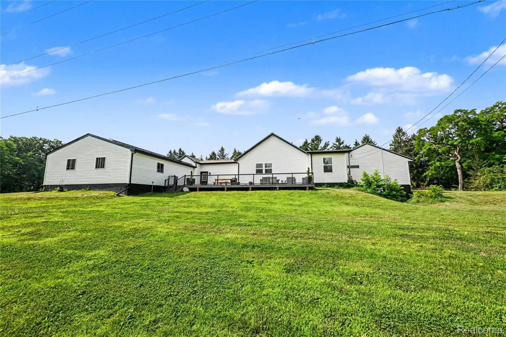4086 W Commerce Road Milford Charter Township, MI 48380