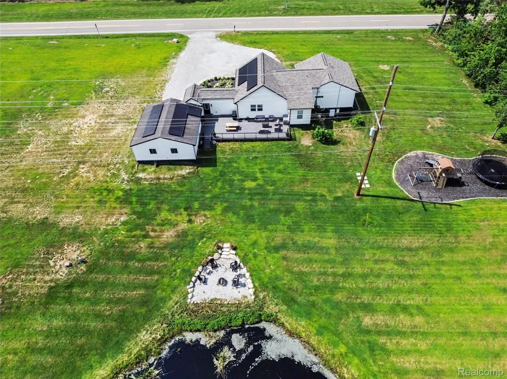 4086 W Commerce Road Milford Charter Township, MI 48380