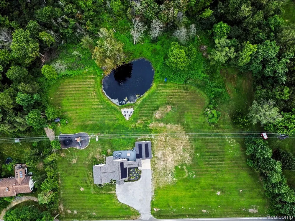4086 W Commerce Road Milford Charter Township, MI 48380