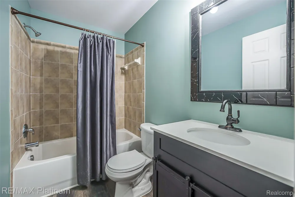 4004 Cornerstone Drive Canton Charter Township, MI 48188