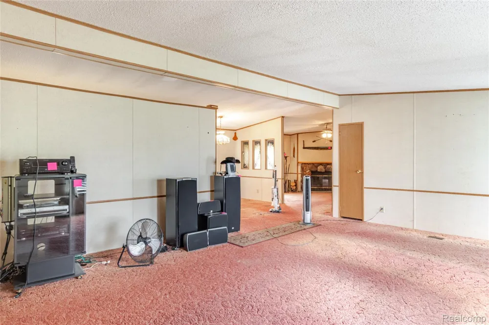 6721 Senate St #406 Van Buren Charter Township, MI 48111