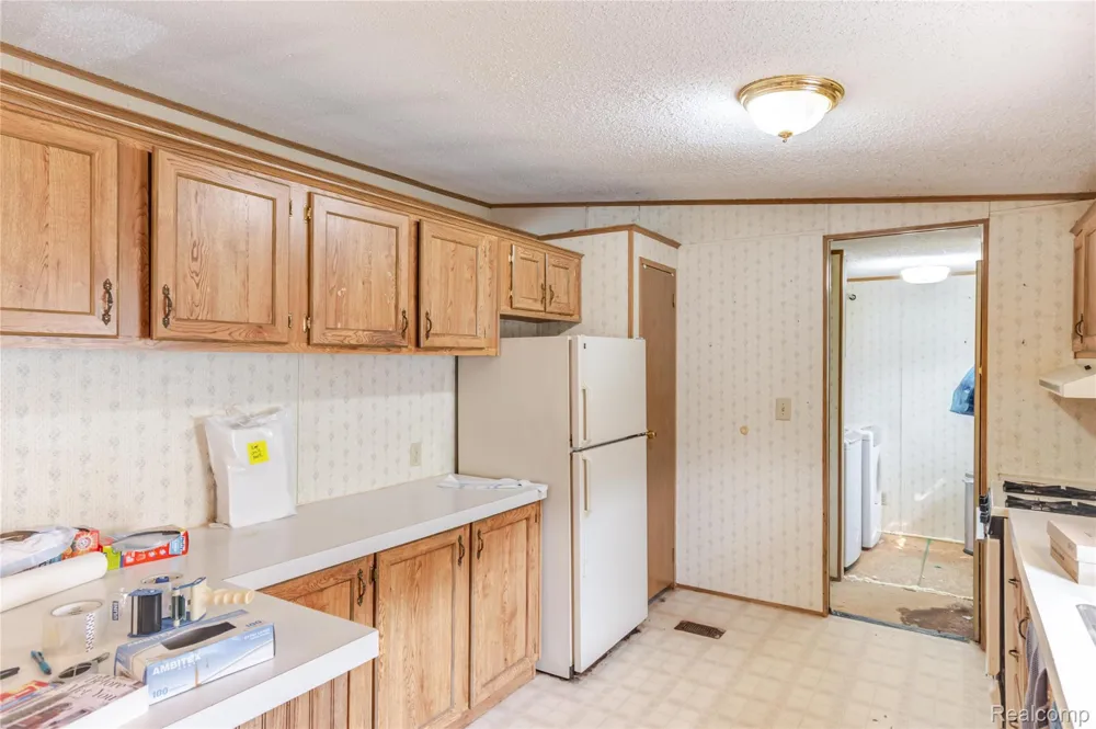 6721 Senate St #406 Van Buren Charter Township, MI 48111