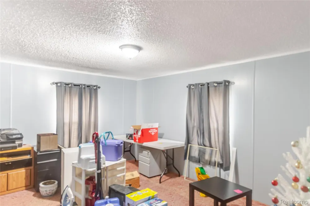 6721 Senate St #406 Van Buren Charter Township, MI 48111